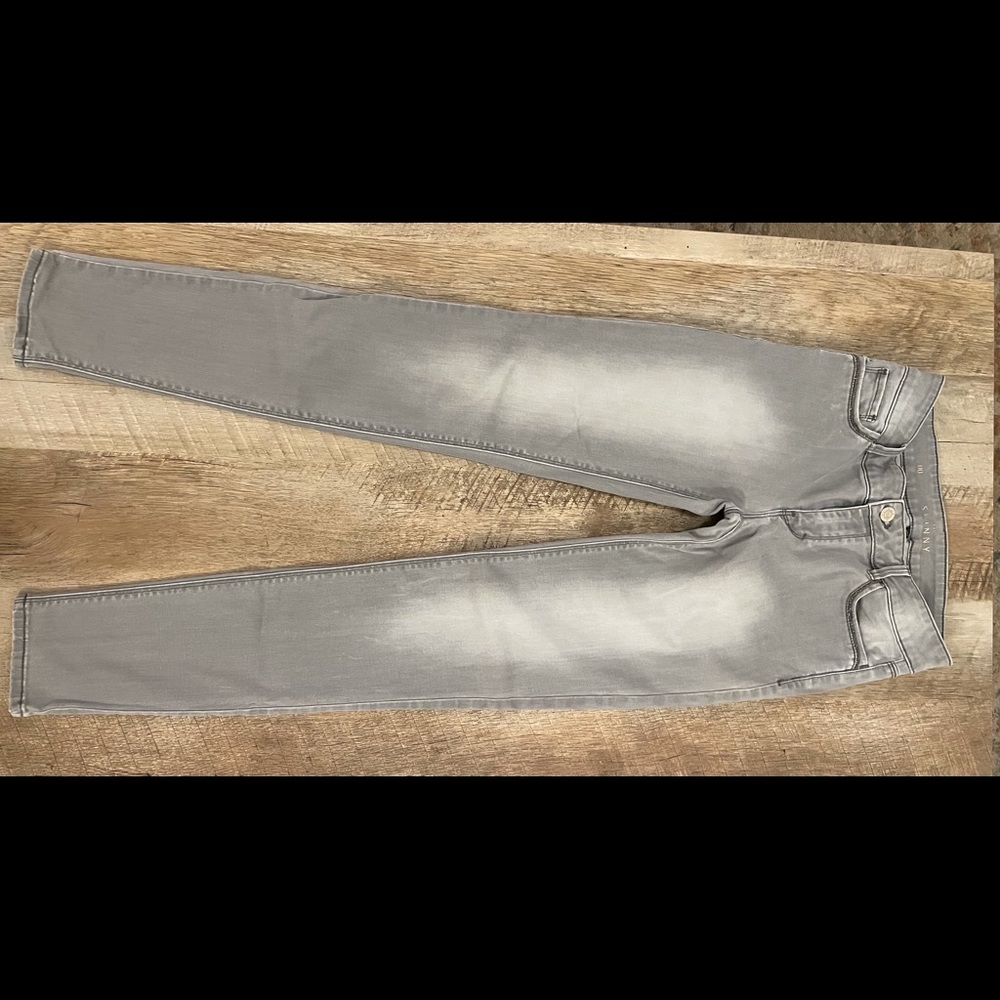 Grey White House Black Market Jeans, size 00